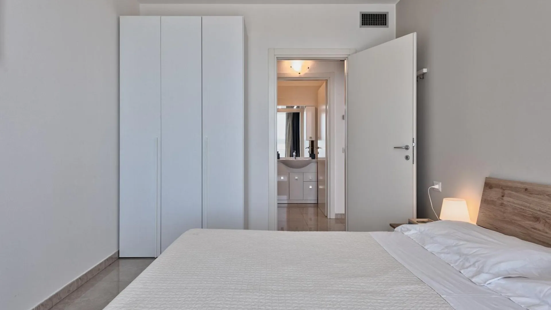 Lägenhet Residence Mimose Bella Vista A 2 Passi Dal Mare Eraclea Mare